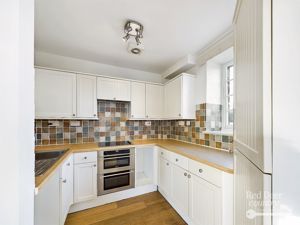 Kitchen- click for photo gallery